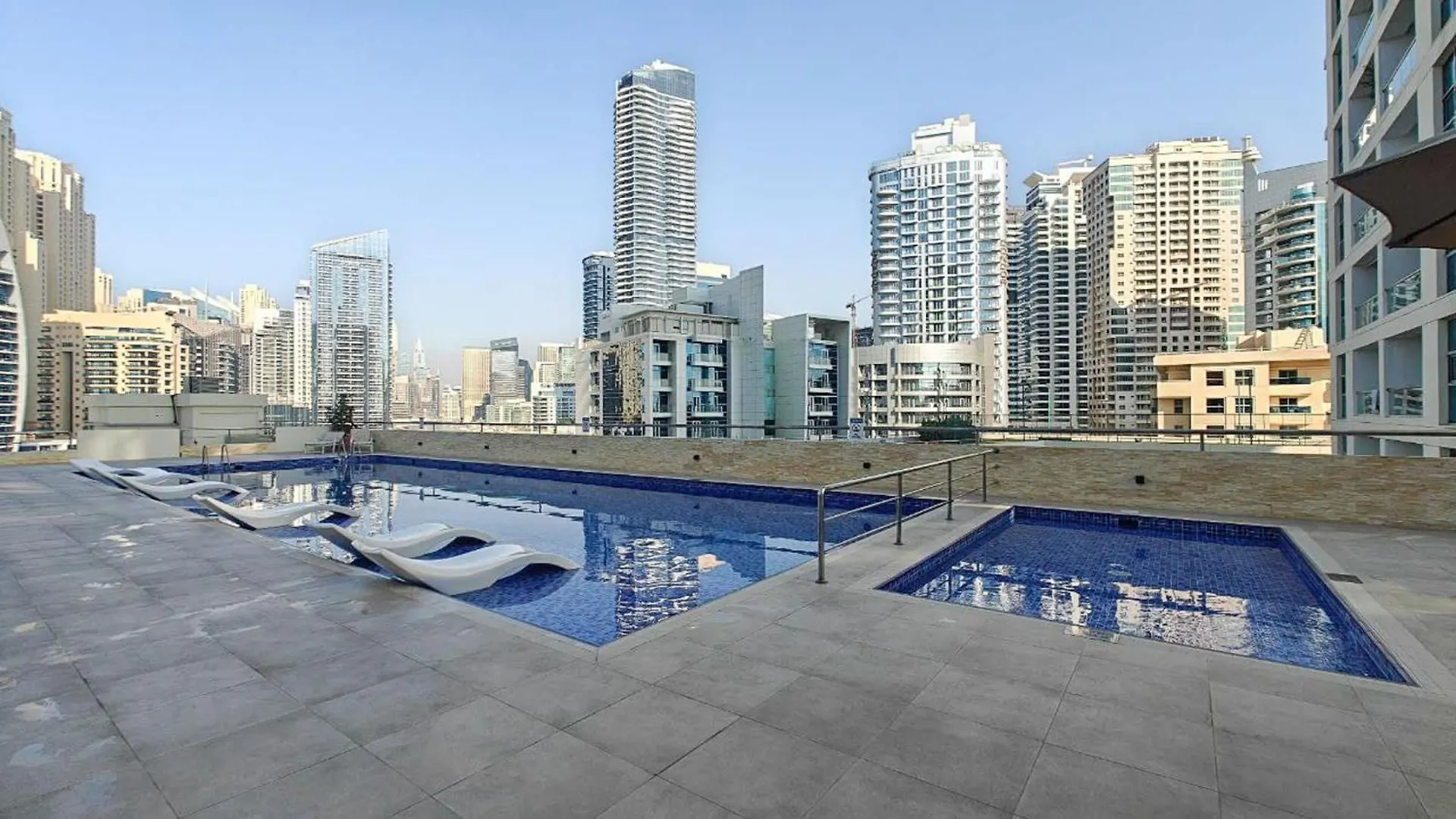 Extraordinary 1Br Apartment With Marina Views Dubaï